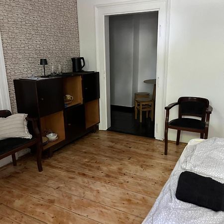 Utcara Nyilo Apartman Vác المظهر الخارجي الصورة